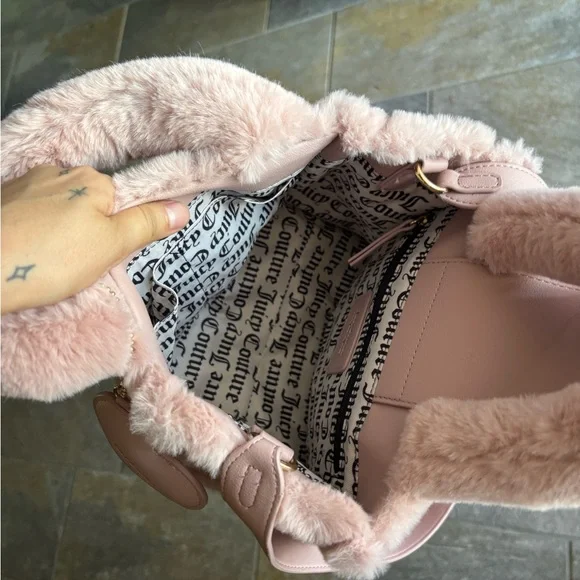 Juicy Couture Quilted Faux Fur Handbag - Picture 4 of 5